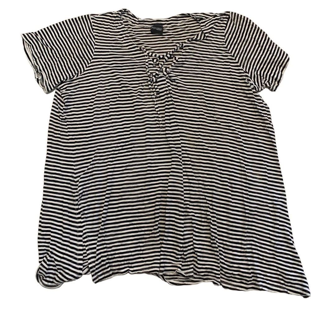 💜 Cover Me Black and White Striped Lace-Up Swimsuit Cover Up